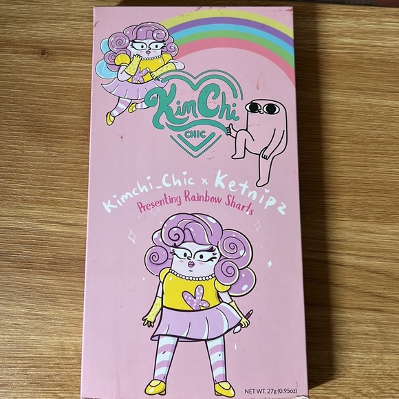 KIMCHI X KETNIPZ: RAINBOW SHARTS SHADOW PALETTE - Picture 5 of 6